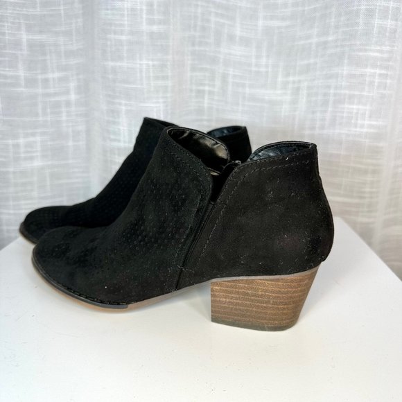 Fergie Bianca Laser Cut Perforations Faux Leather Booties 8.5 - Picture 8 of 11